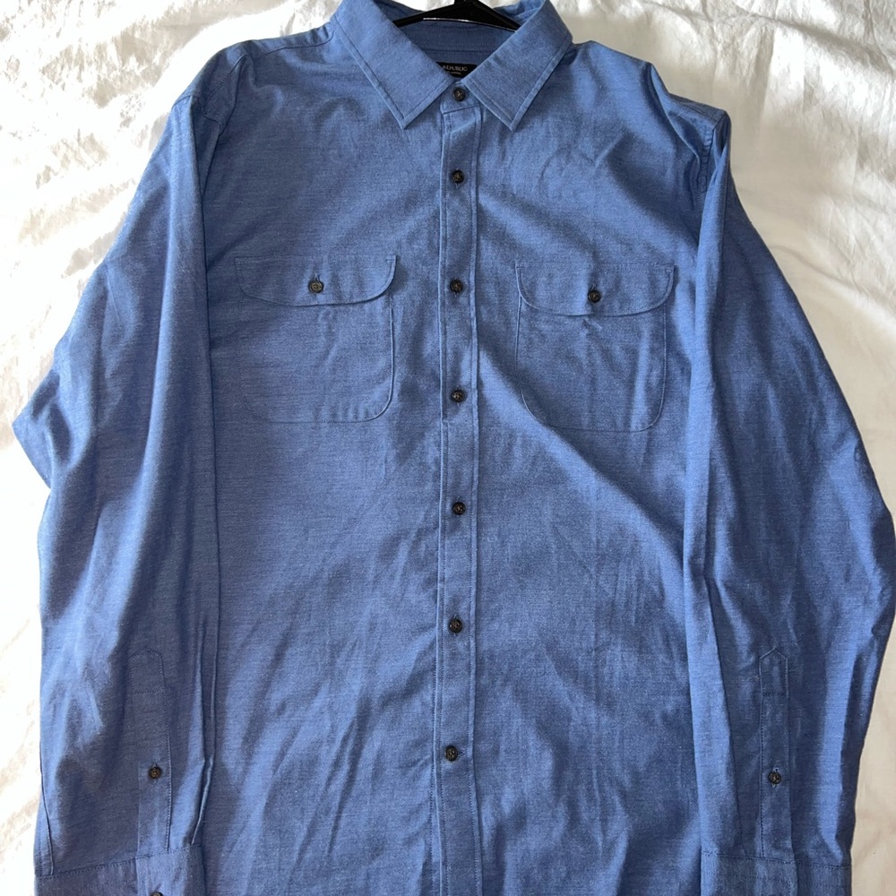 *BANANA REPUBLIC* Untucked Slim Fit Flannel